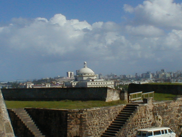 Castillo de San Crist�bal - view towards Capitol